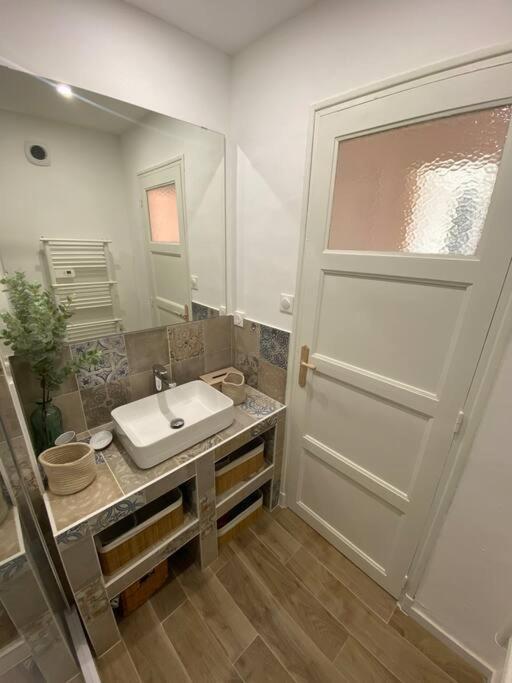Ferienwohnung Beau T3 Proche Base Navale Et Ecoles Superieures Toulon Exterior foto